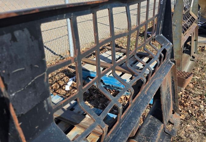 Cat, 48″ Skid Steer forks full