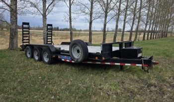 2016 LoadTrail Tri Axle Carhauler full