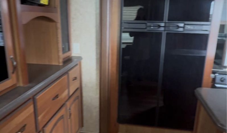 2013 Rushmore CrossRoads RV Fifth Wheel full